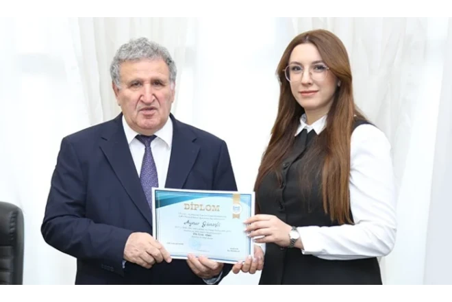 AMEA açıqlama yaydı, İsa Həbibbəylini rüsvay etdi