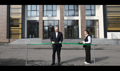 İlham Əliyev Lənkəran Dövlət Peşə Təhsil Mərkəzinin açılışında iştirak edib 