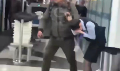 Hava Limanında silahlı şəxs sərnişini girov götürüb Üzərimdə BOMBA VAR