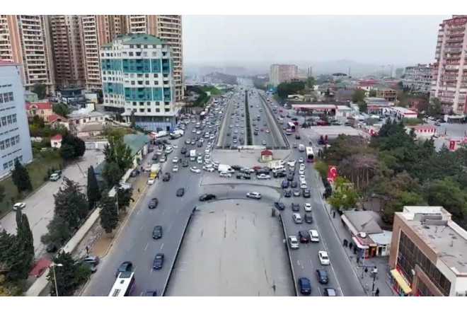 Bu yolda avtobus zolağı ləğv edildi 