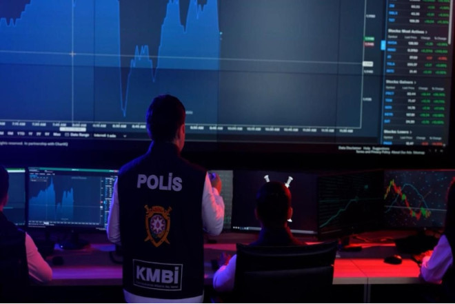 KMBİ tələbələrin fotolarını yayan şəxsi saxlayıb 