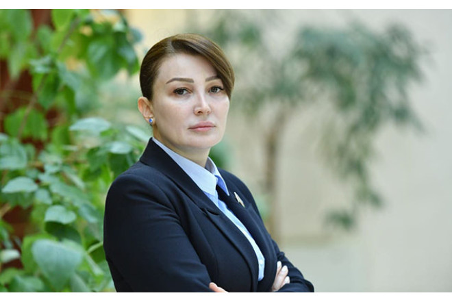 Azərbaycanda nazir müşaviri böyük məbləğdə cərimələndi 