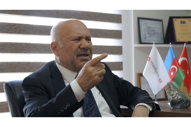 Deputatdan təcili yardım rəisinə etiraz: Bu çıqqılı padişahın ucbatından...