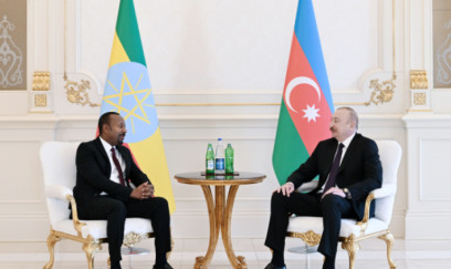 İlham Əliyevin Efiopiyanın baş naziri ilə təkbətək görüşü olub 