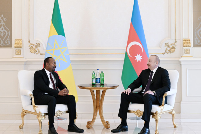İlham Əliyevin Efiopiyanın baş naziri ilə təkbətək görüşü olub 