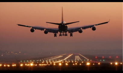 Əbu-Dabidən Bakıya uçan təyyarə geri qayıdır 