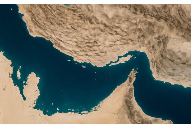 Hörmüz boğazında neft tankerlərinin hərəkəti dayandırılıb 