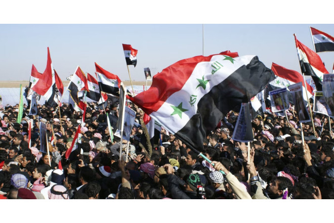 Xameneinin öldürülməsindən sonra Bağdadda etirazlar başladı: ABŞ səfirliyinə doğru... - FOTO