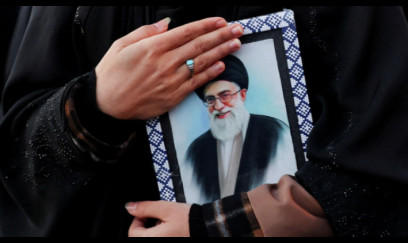 Xameneinin həyat yoldaşı da öldü 