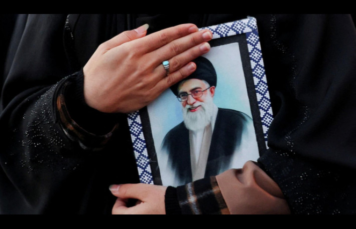 Xameneinin həyat yoldaşı da öldü 