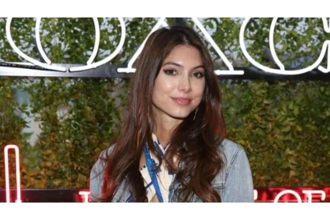 Pəhləvinin nəvəsi İran xalqını əsəbiləşdirdi 