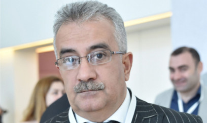 Aktrisa direktoru məhkəməyə verdi - Töhməti ləğv etdirdi