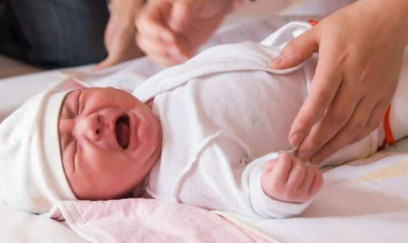 Azərbaycanda hər gün 32 uşaq nikahdankənar doğulur 