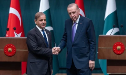 Ərdoğan Şahbaz Şəriflə regiondakı son vəziyyəti müzakirə edib 