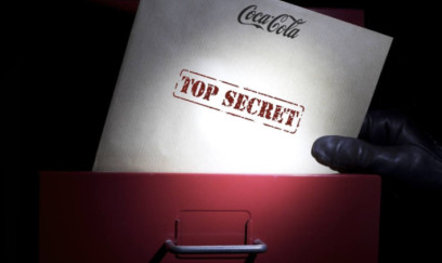 “Cola”nı “Pepsi”yə satmaq istədirlər, həbs olundular-KURYOZ HADİSƏ