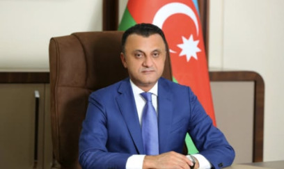 Vüqar Qurbanovun okeanın o tayındakı yazan əli kim olub?- FOTO