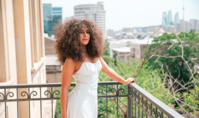 Bloger Çelsiyə görə işdən çıxarılan FHN əməkdaşının əmisi: Qız hələ də ondan əl çəkmir