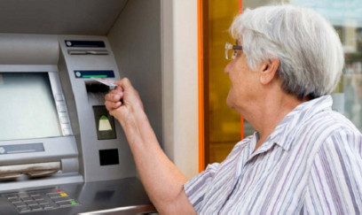 Bayramlarla əlaqədar bu ay pensiya, müavinət və təqaüdlər qrafikdən əvvəl ödənəcək 