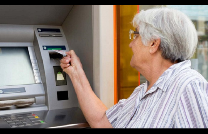 Bayramlarla əlaqədar bu ay pensiya, müavinət və təqaüdlər qrafikdən əvvəl ödənəcək 