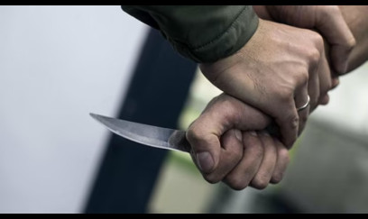 Anasını hoteldə öldürən 17 yaşlı oğlana hökm oxundu 