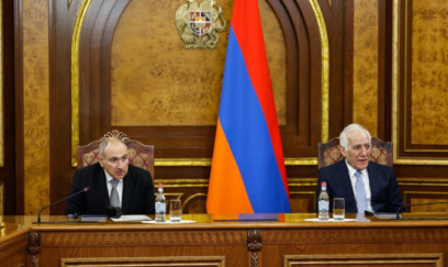 Paşinyan TŞ-nin iclasını keçirib 