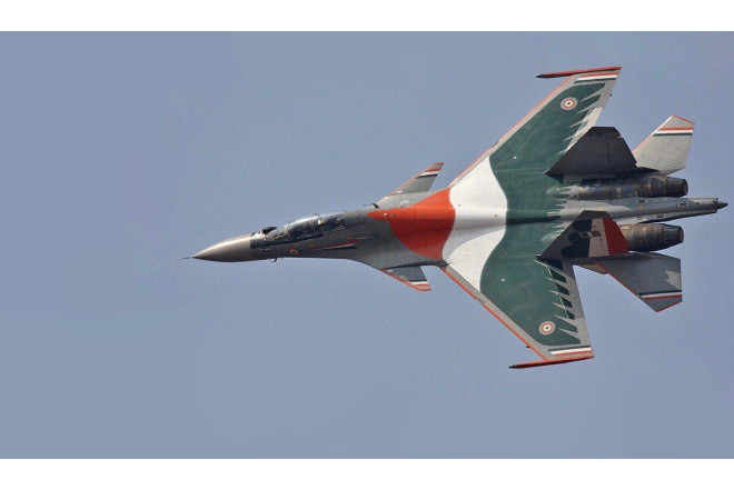 Hindistanda hərbi təyyarə itkin düşüb 