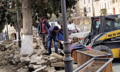 İçərişəhərdə Qız qalasının yaxınlığındakı məşhur restoran sökülür - FOTO