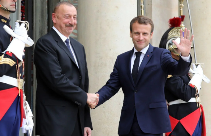 Makron Prezident İlham Əliyevə zəng edib 