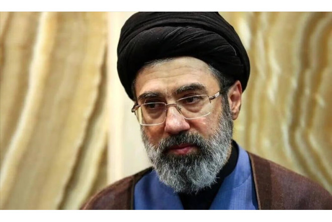 ABŞ Müctəba Xameneini də hədəf aldı - Xəbərdarlıq