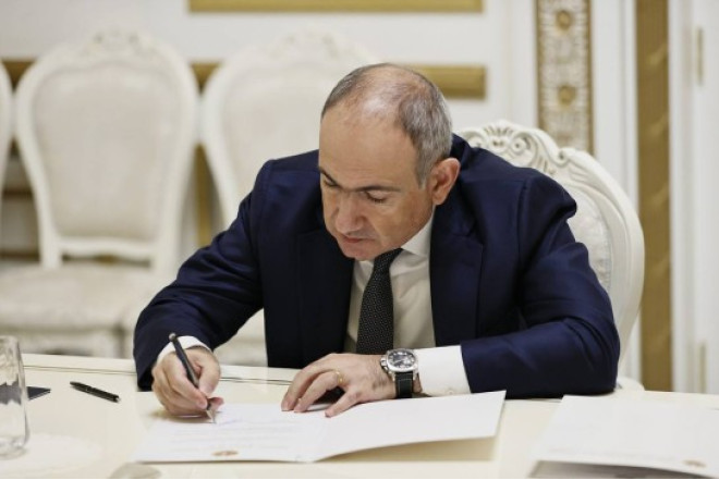 Paşinyan İranın yeni Ali Liderinə məktub yazdı 