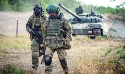 Rusiya ordusu Donetskdə yaşayış məntəqəsini nəzarətə götürdü 