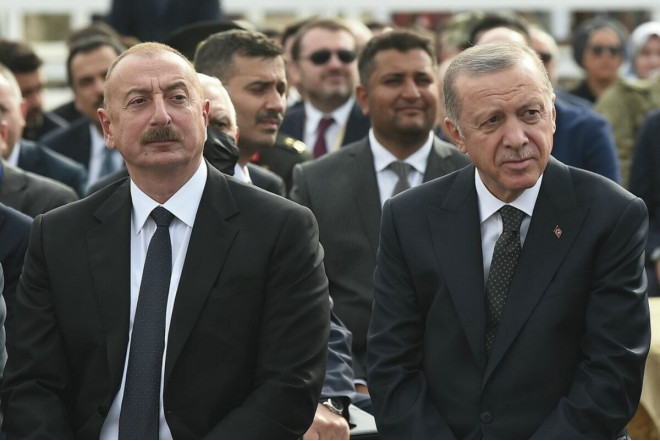 Prezident İlham Əliyev Ərdoğana zəng edib 