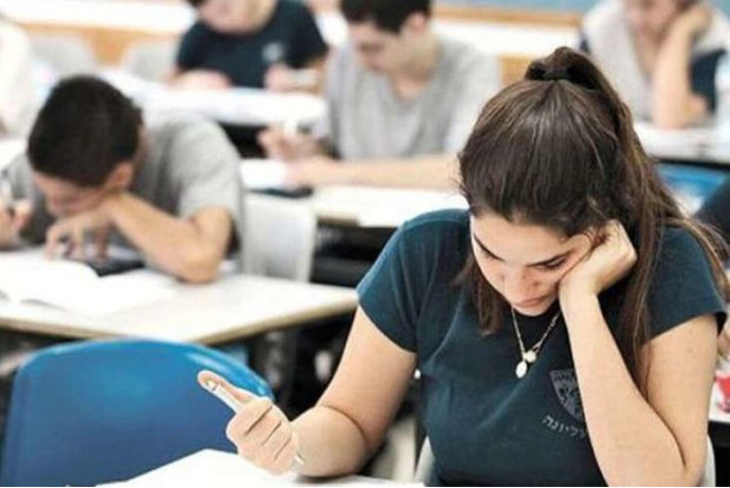 Bu gün 58 mindən çox şagird buraxılış imtahanı VERİR