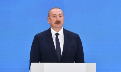 Əliyevlə Koşta mətbuata bəyanatlarla çıxış edirlər 