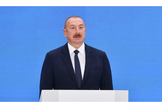 Əliyevlə Koşta mətbuata bəyanatlarla çıxış edirlər 