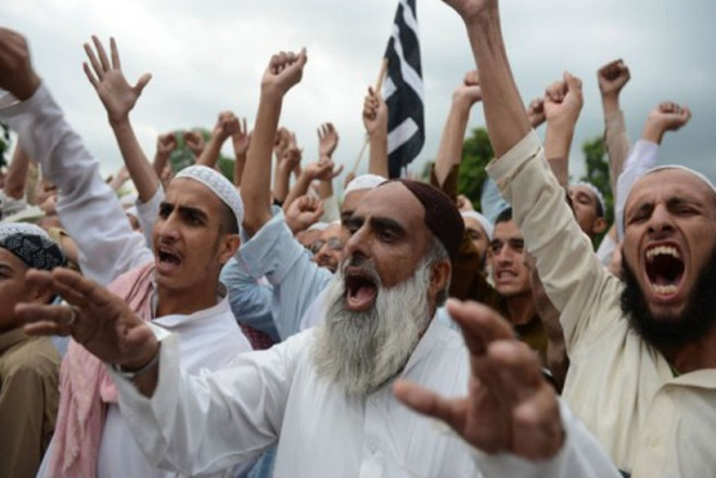 Pusuqda durmuş leş yeyənlər 