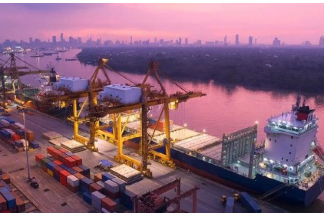 Yaxın Şərqdə münaqişə: Çin neft məhsulları ixracını dayandırdı 