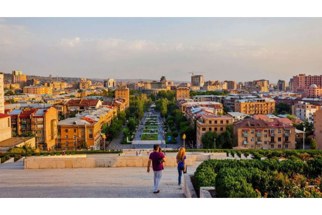 Ermənistanda ev alan azərbaycanlılar... - Rəsmi