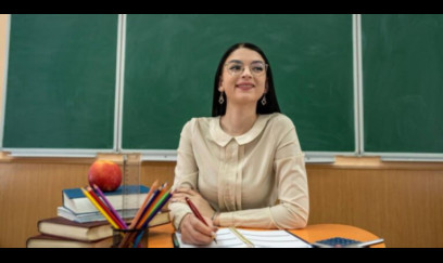 Bu müəllimlərə şad xəbər - Maaşdan əlavə 500 manat alacaqlar 