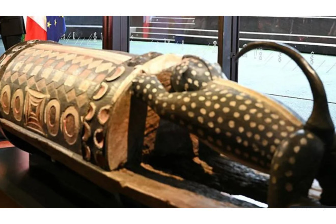 Fransa "Danışan nağara" tarixi əsərini Fil Dişi Sahilinə geri qaytarır 