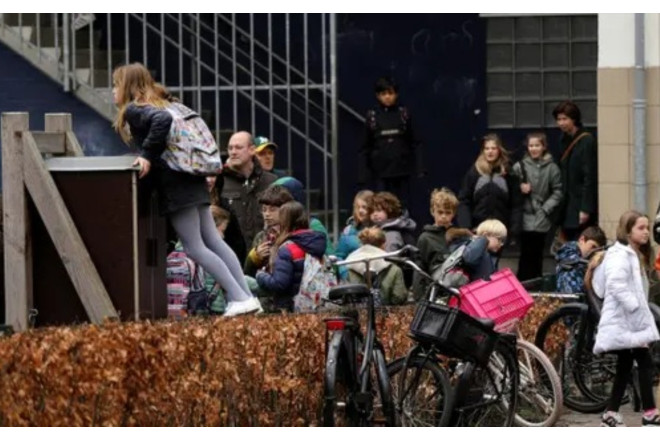 Amsterdamda yəhudi məktəbində partlayış 