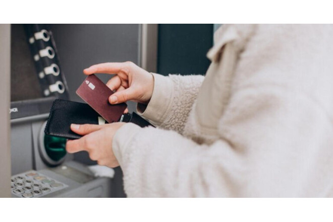 Bayrama görə bu şəxslərə 450 manat AYRILDI 