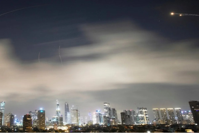 KİV: Raket qalıqları ABŞ-nin Qüdsdəki konsulunun iqamətgahına düşüb 