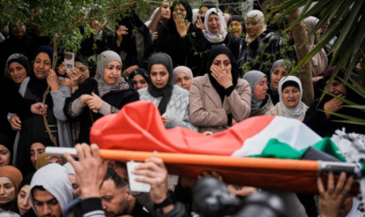 İsrail əsgərləri mülki avtomobili atəşə tutdu- 4 nəfər öldü 