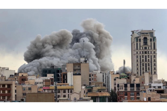 İsrail ordusu İranın dövlət obyektlərinə irimiqyaslı zərbələr endirib 