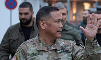 ABŞ-li general məxfi sənədləri qatarda itirib 