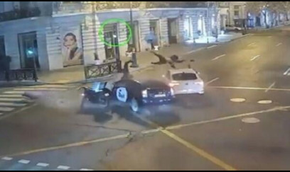 Bakıda motosikletlə BYD toqquşdu: ölən var 