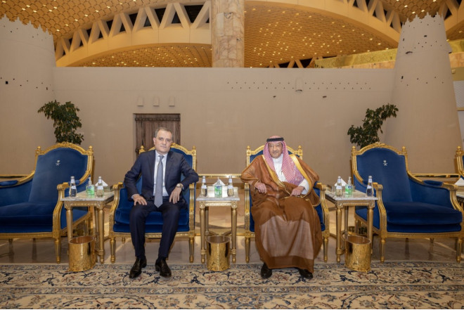 Ceyhun Bayramov Səudiyyə Ərəbistanının paytaxtı Ər-Riyada səfər edib 