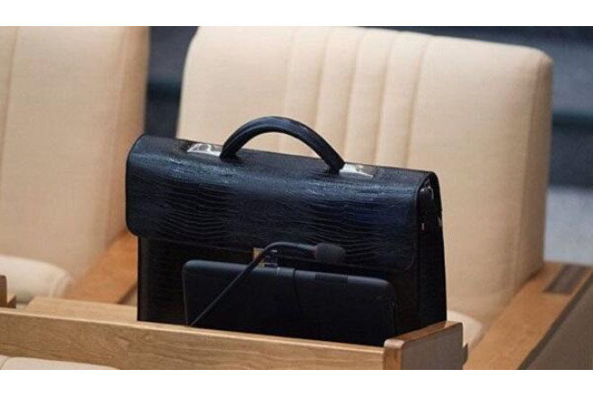 Altı ay əvvəl prorektor təyin olunan şəxsə yeni vəzifə verildi 