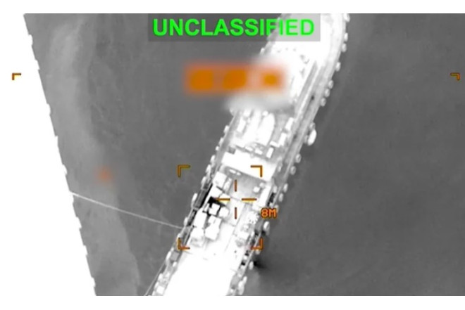 ABŞ-nin Hörmüz boğazında İran gəmilərini məhv etməsinin GÖRÜNTÜLƏRİ